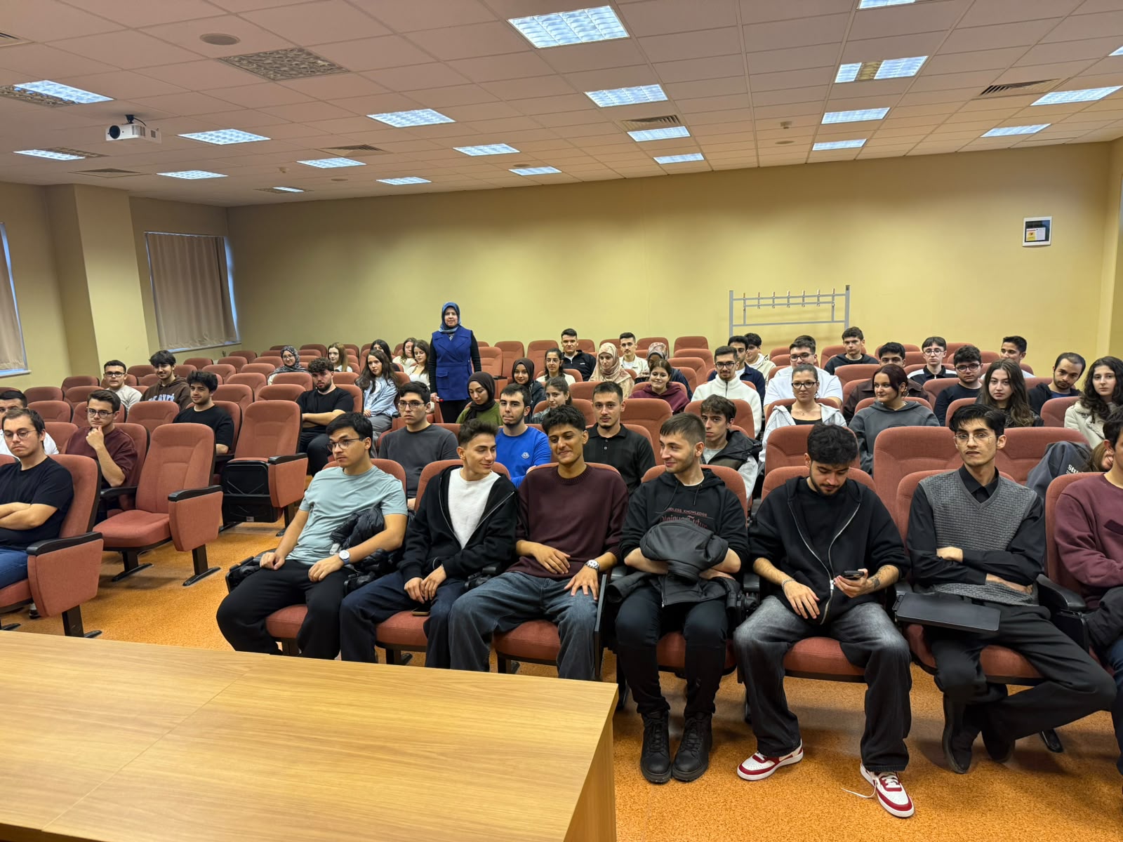 Gemlik Asım Kocabıyık MYO Bilgisayar Programcılığı Öğrencilerine Oryantasyon Eğitimi Düzenlendi